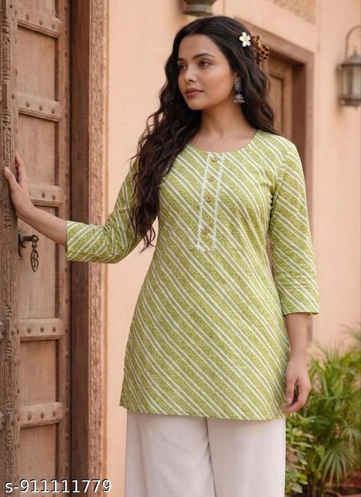 Women Printed Short Kurti//Cotton Short Kurti//Daily Wear//Office Wear - Image 4